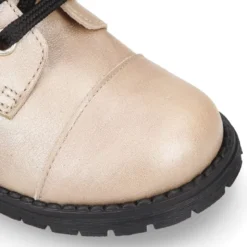 Botita ROCKERA niña cordones en piel LAMINADA VISÓN.