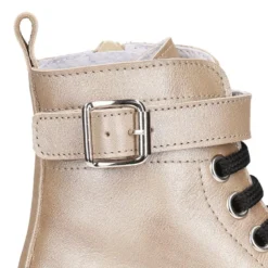 Botita ROCKERA niña cordones en piel LAMINADA VISÓN.
