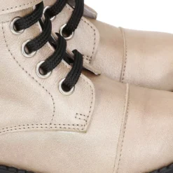Botita ROCKERA niña cordones en piel LAMINADA VISÓN.