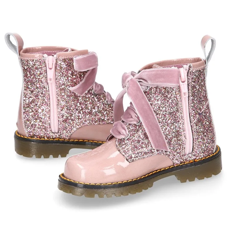 Botita ROCKERA niña lazos terciopelo en piel charol con GLITTER.