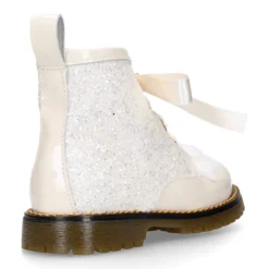 Botita ROCKERA niña lengüeta pelo y lazos seda en piel charol con GLITTER MARFIL.