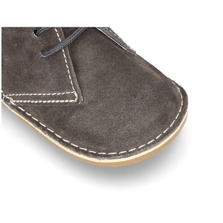 Botita Safari bebé con cordones y suela SUPER FLEXIBLE en piel serraje.