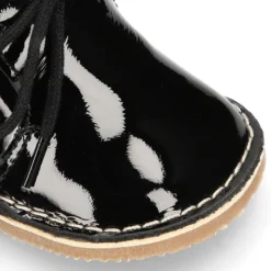 Botita Safari bebé osito con suela SUPER FLEXIBLE en piel charol NEGRO.