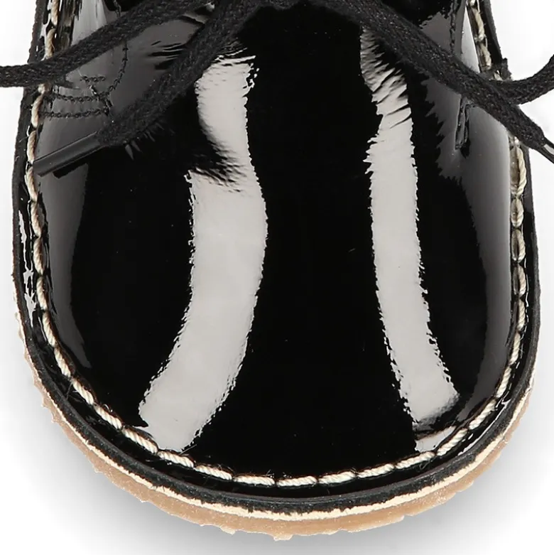 Botita Safari bebé osito con suela SUPER FLEXIBLE en piel charol NEGRO.