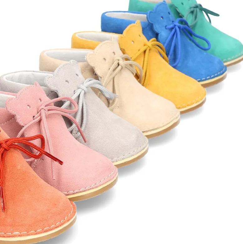 Botita Safari bebé osito con suela SUPER FLEXIBLE en piel serraje en colores pasteles.