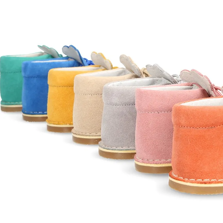 Botita Safari bebé osito con suela SUPER FLEXIBLE en piel serraje en colores pasteles.
