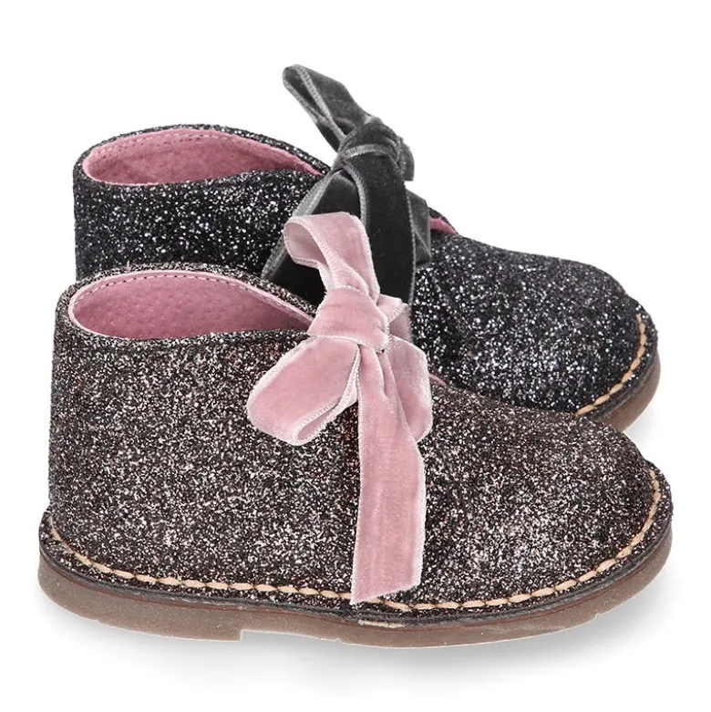 Botita Safari niña lazos GLITTER y lazos de terciopelo.
