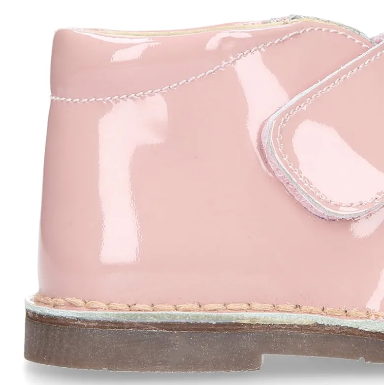 Botita safari niños sin cordones en piel CHAROL.