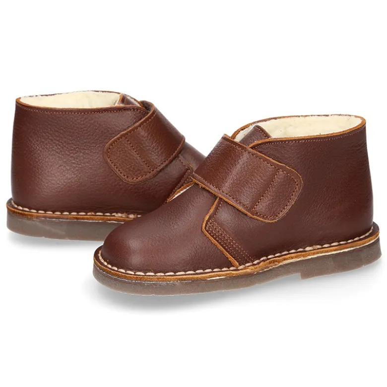 Botita safari niños sin cordones con BORREGO interior en piel CUERO.