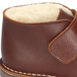 Botita safari niños sin cordones con BORREGO interior en piel CUERO.