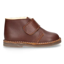 Botita safari niños sin cordones con BORREGO interior en piel CUERO.