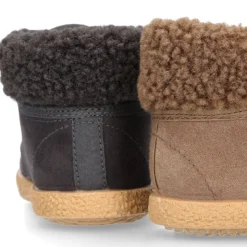 Botitas casual niños con cordones y cuello borrego en Serratex.