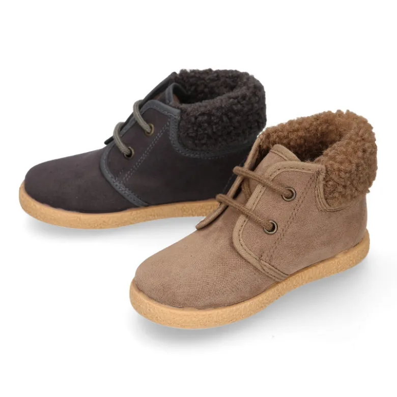 Botitas casual niños con cordones y cuello borrego en Serratex.