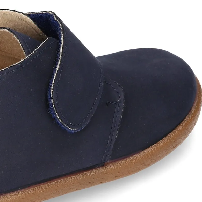 Botitas casual niño sin cordones en piel Serratex encerado.