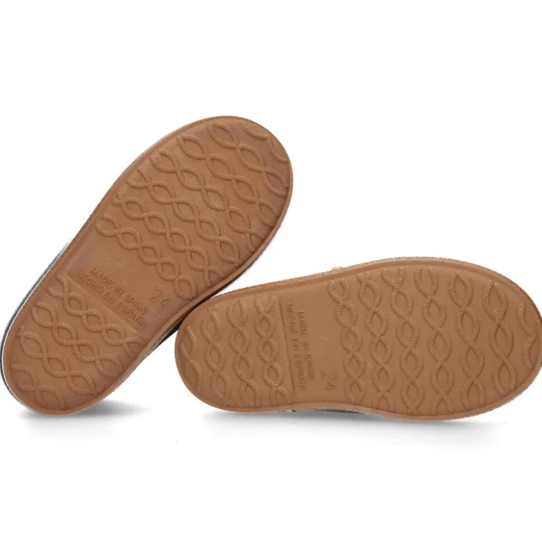 Botitas casual niño sin cordones en piel Serratex encerado.