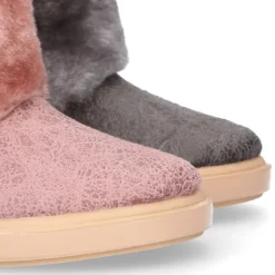 Botitas niños con diseño con PELO en Serratex estampado..