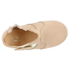 Botín niña tipo zapatilla con cremallera y elástico con CORAZÓN en piel serraje.