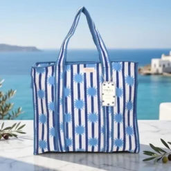 Colección Sunshine Blue Mediterráneo – Tote Bag + Neceseres Acolchados