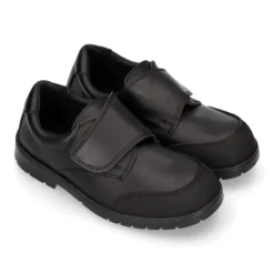 Colegial niños tipo Blucher sin cordones y con puntera reforzada en piel lavable.
