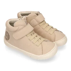 Deportiva alta niños BAREFOOT Okaa Flex con cordones elásticos y cremallera.