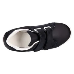 Deportiva colegial niños sin cordones en piel lavable.