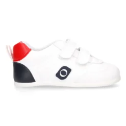 Deportiva niño OKAA FLEX sin cordones y drop cero en color Blanco.