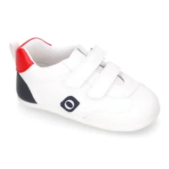Deportiva niño OKAA FLEX sin cordones y drop cero en color Blanco.