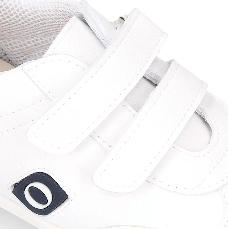 Deportiva niño OKAA FLEX sin cordones y drop cero en color Blanco.