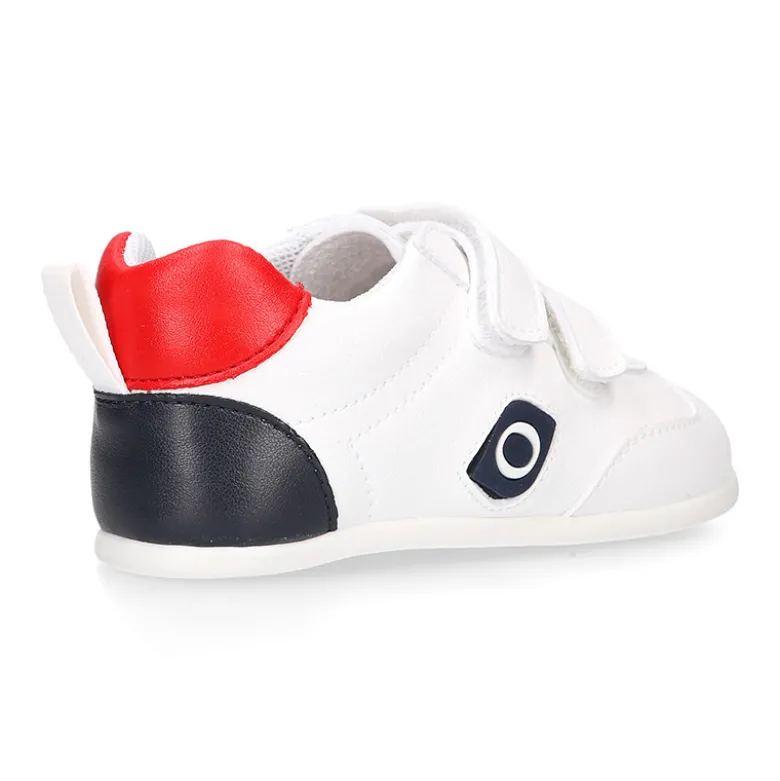 Deportiva niño OKAA FLEX sin cordones y drop cero en color Blanco.