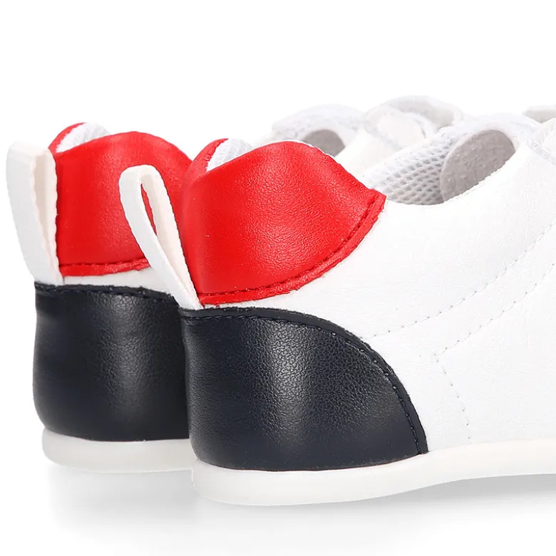 Deportiva niño OKAA FLEX sin cordones y drop cero en color Blanco.