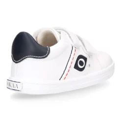 Deportiva niño OKAA FLEX sin cordones en color Blanco.