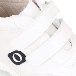 Deportiva niño OKAA FLEX sin cordones y puntera en color Blanco.