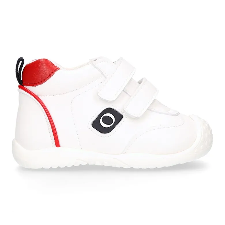 Deportiva niño OKAA FLEX sin cordones y puntera en color Blanco.