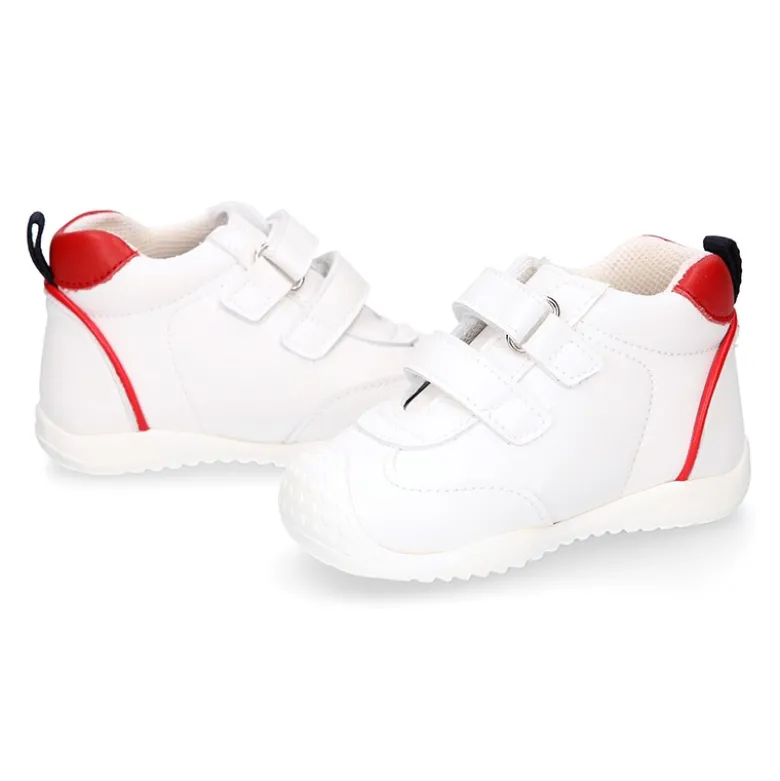 Deportiva niño OKAA FLEX sin cordones y puntera en color Blanco.