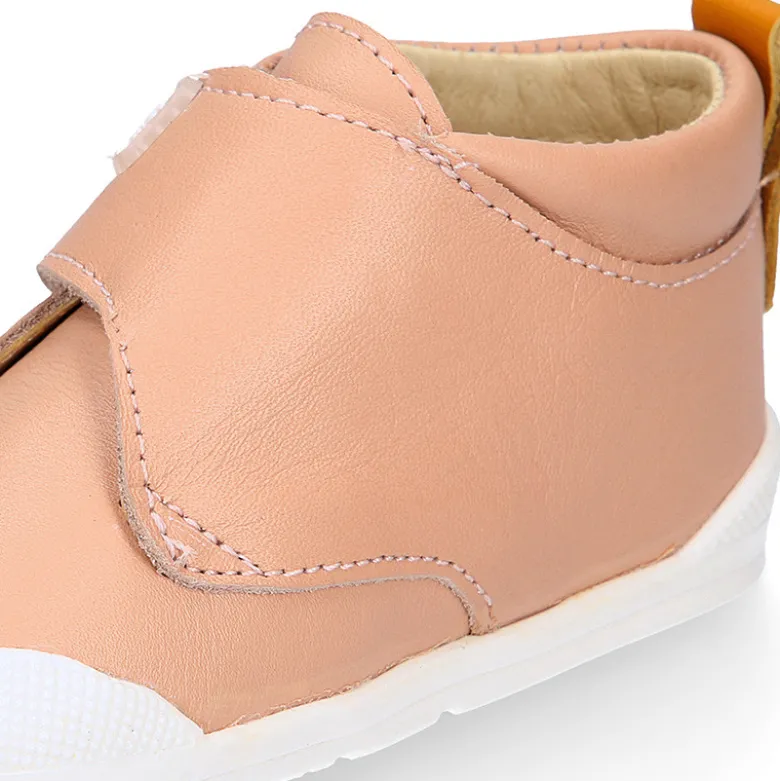 Deportiva niños Blanditos by Crio’s sin cordones en piel.