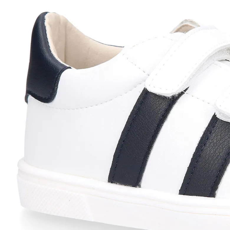 Deportiva niños colegial Okaa Flex rayas laterales. Modelo RESPETUOSO.