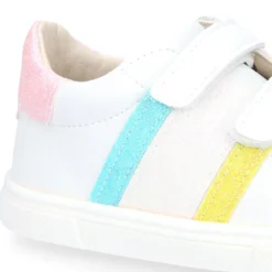 Deportiva niños Okaa Flex rayas laterales de colores. Modelo RESPETUOSO.