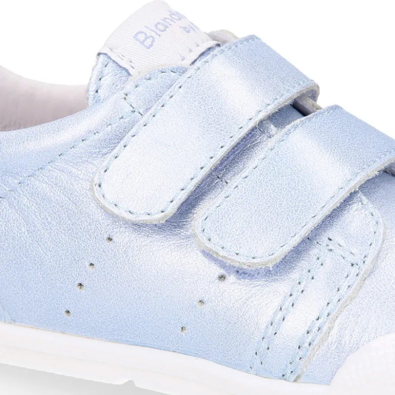 Deportivas niños Blanditos by Crio´s París sin cordones en piel laminada.