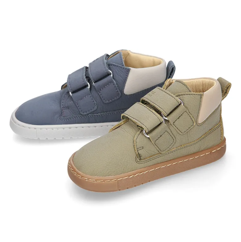 Deportivas niños tipo botitas de Blanditos by Crio´s en piel sin cordones.