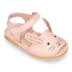 Menorquina CONEJITO ROSA en piel suave y suela flexible.