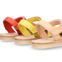 Menorquina niños cierre adherente en piel SUAVE en colores de moda.