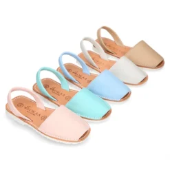 Menorquina niños Tira colores pasteles y suela blanca en Piel EXTRA SUAVE.