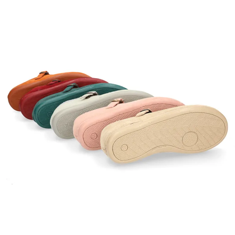 Mercedita niña colores Cóndor con hebilla en piel serraje.