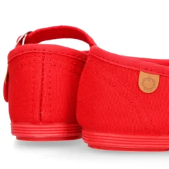 Mercedita niña con hebilla tipo japonesa en PIQUÉ ROJO.