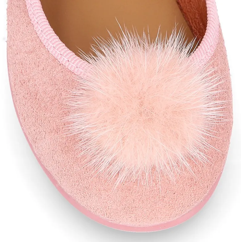 Mercedita niña estilizada en serraje rosa con POMPON.