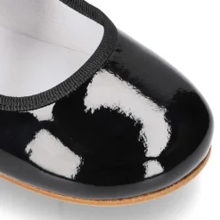 Mercedita o Bailarina tipo Angelito piel charol NEGRO con lazo de terciopelo.