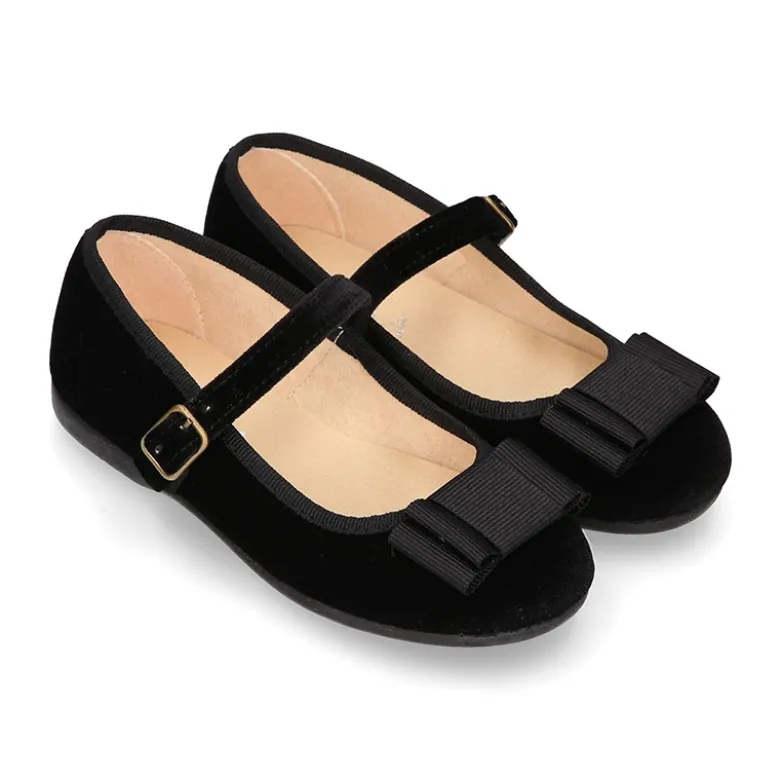 Merceditas OKAA niña con hebilla y lazo zapatero en terciopelo NEGRO.