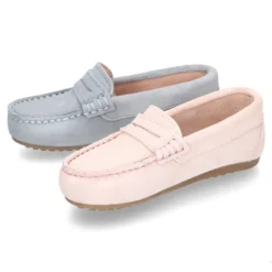 Mocasín antifaz en piel serraje en colores pasteles.