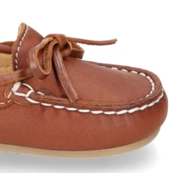 Mocasín con lazos en piel EXTRA SUAVE para peques.