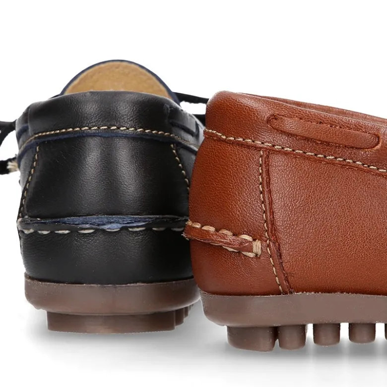 Mocasín con lazos en piel EXTRA SUAVE.